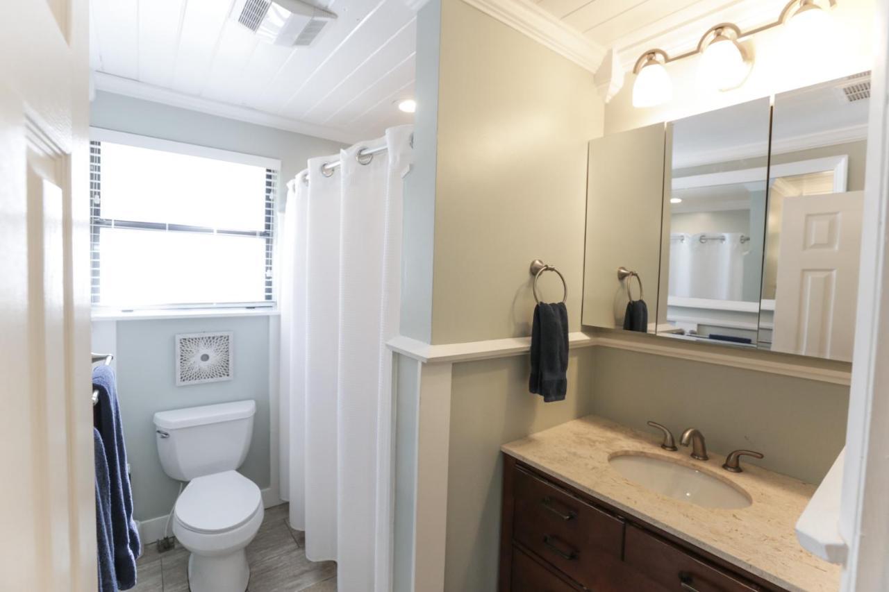 Pool & Hot Tub Home W Game Room! 1 Mile To Beach! Jacksonville Beach Eksteriør bilde