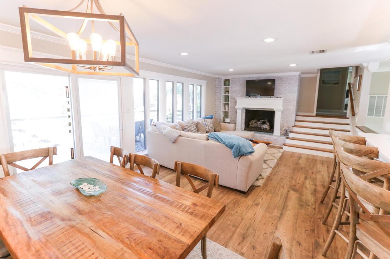 Pool & Hot Tub Home W Game Room! 1 Mile To Beach! Jacksonville Beach Eksteriør bilde